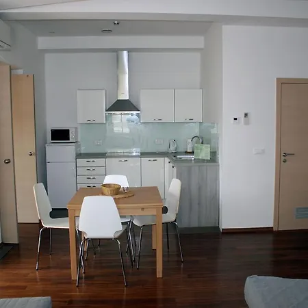 Park Apartment