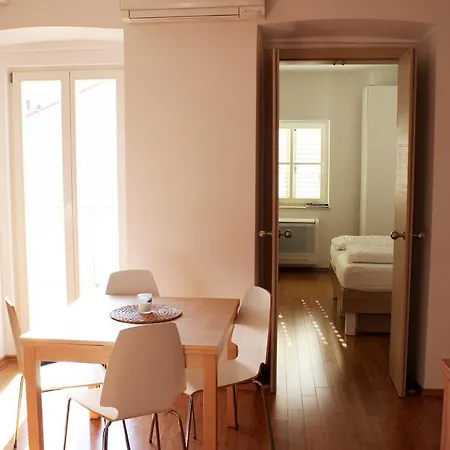 Apartment Park *